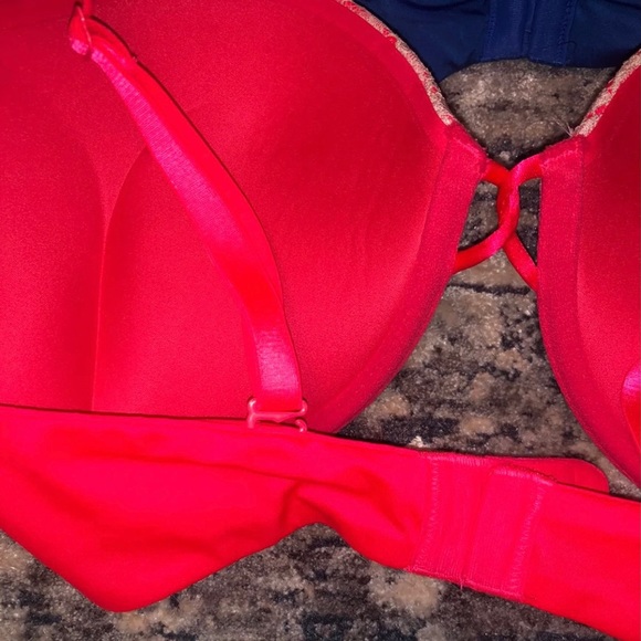 🛑SOLD 🛑Victoria Secret Bombshell Bra - Picture 3 of 4